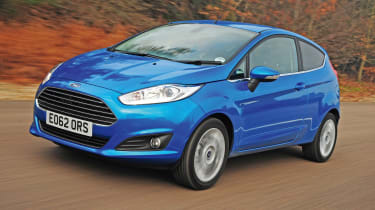 Black box car insurance: pros, cons, rules and how young drivers can